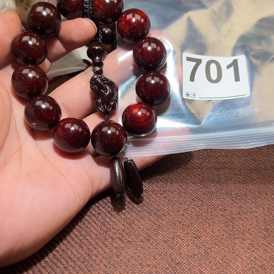 一***鱼无事牌檀香紫檀（小叶紫檀）