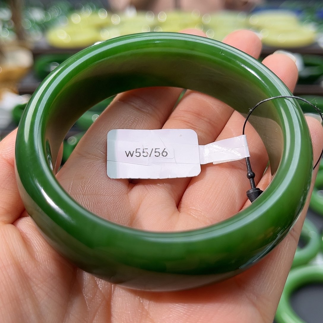 和田玉（碧玉）手镯未镶嵌