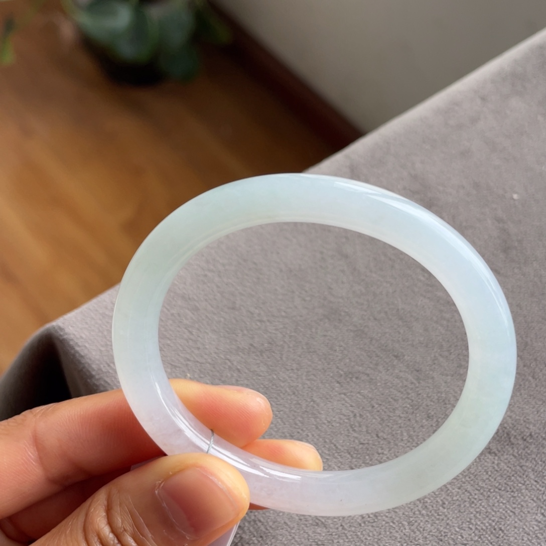 翡翠未镶嵌手镯贵圆