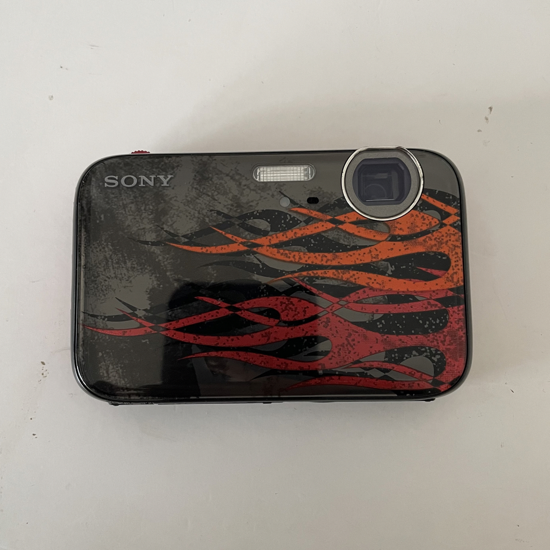 9新 Sony/索尼 J20 1610w像素4倍光变 色彩浓郁人像冷白