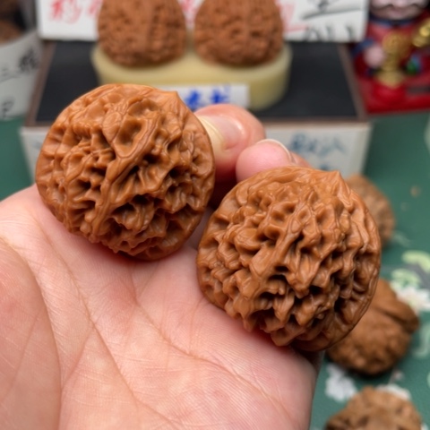 【闪购商品】文玩核桃吊坠35秦闷