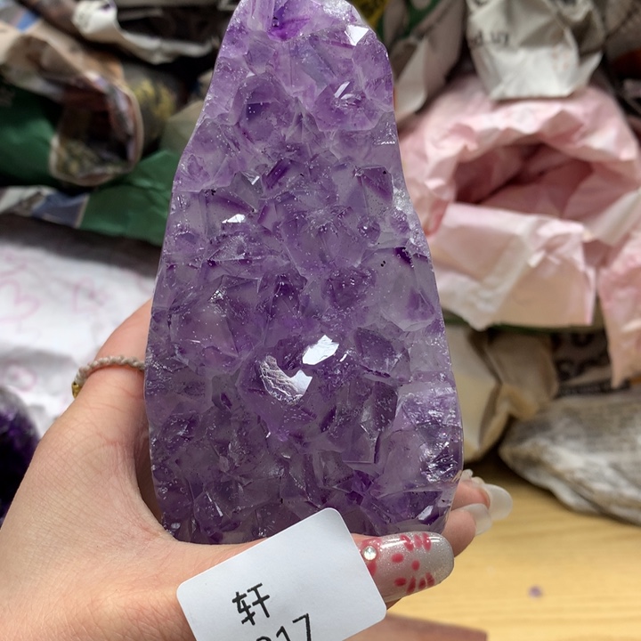 紫晶乌拉圭紫水晶摆件未镶嵌