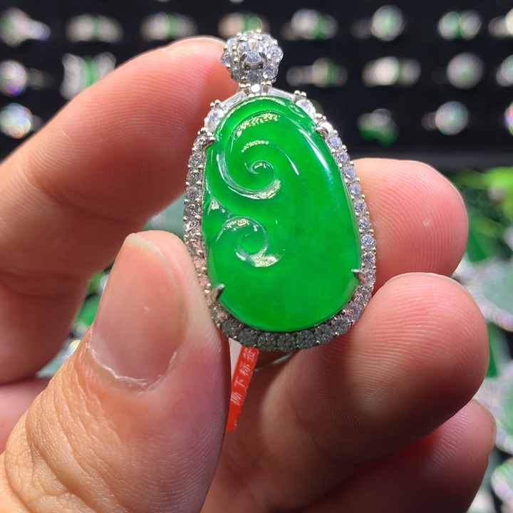 【闪购商品】翡翠颈饰银S925镶嵌如意