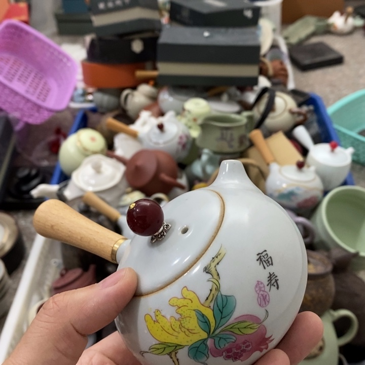 陶瓷艺术品及陶瓷制品