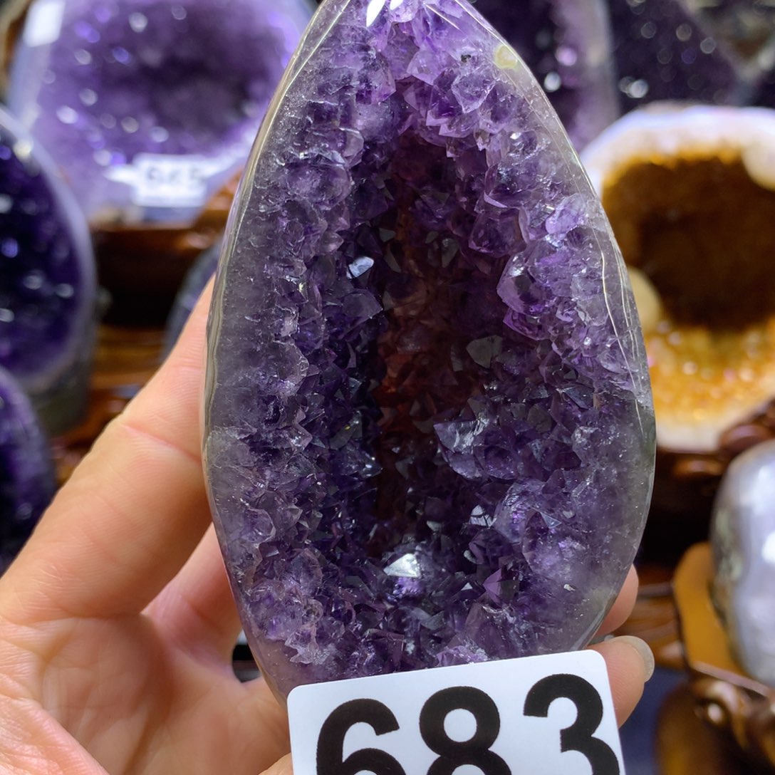 水晶摆件未镶嵌抛皮