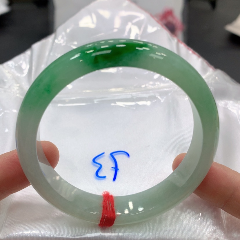 【闪购商品】翡翠手镯未镶嵌翡翠