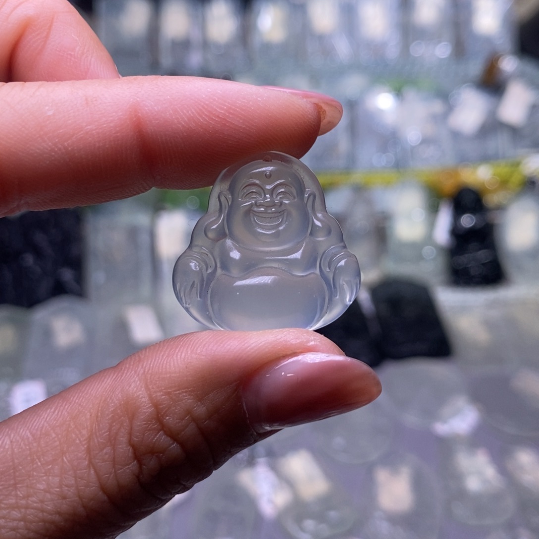 蛇纹石玉颈饰未镶嵌，