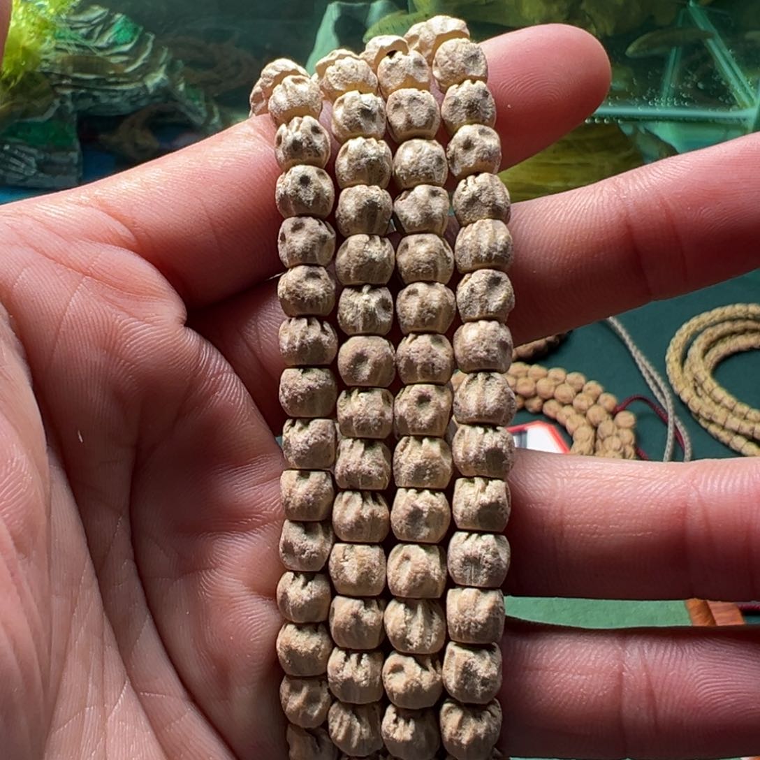 柏香籽/百香籽吊坠A15