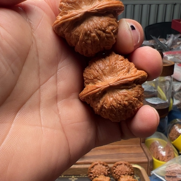 仰***号把件文玩核桃血麒麟狮子头