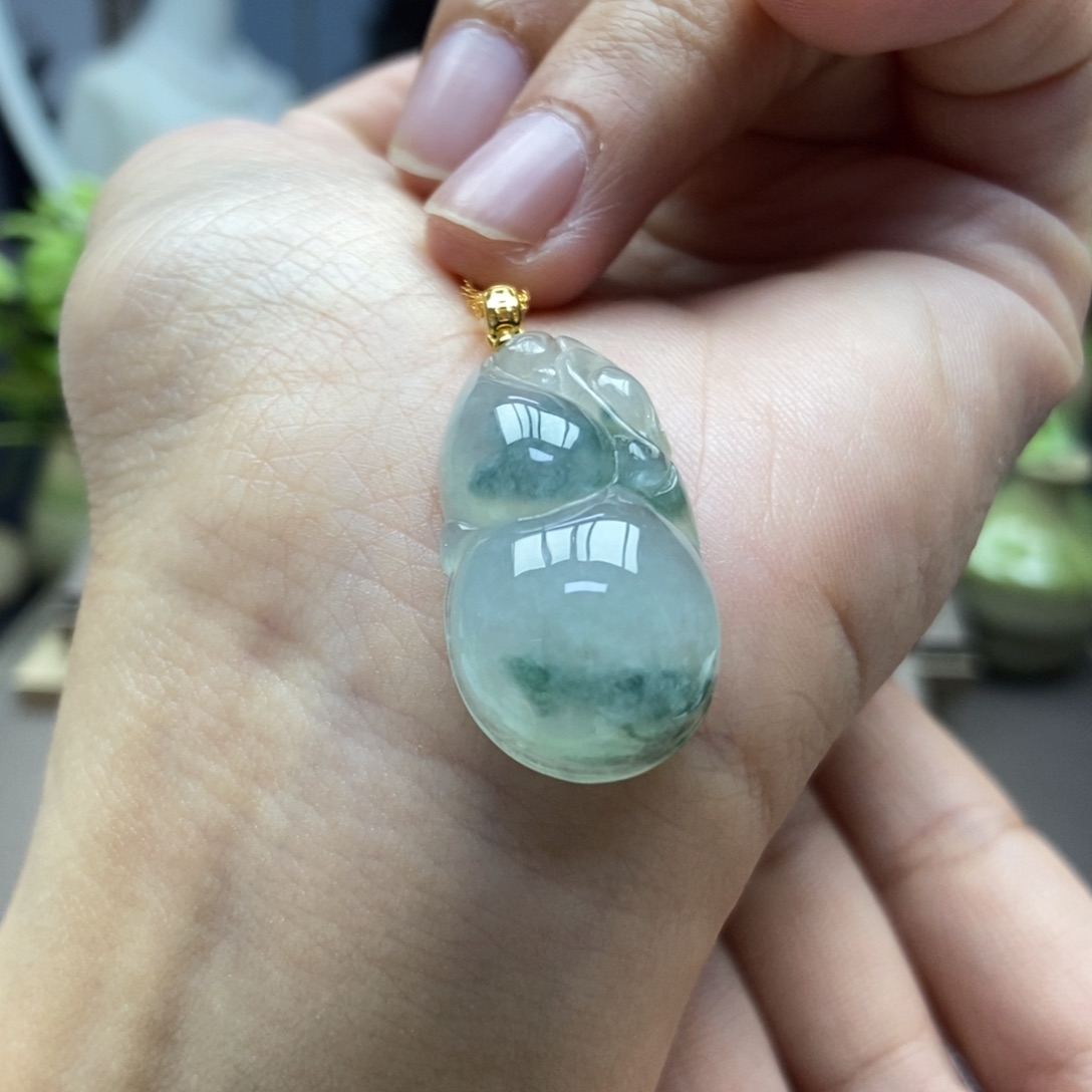 翡翠颈饰18K金镶嵌吊坠T