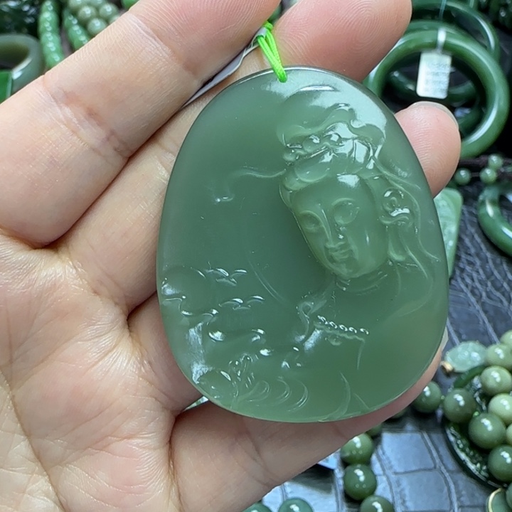 和田玉吊坠未镶嵌