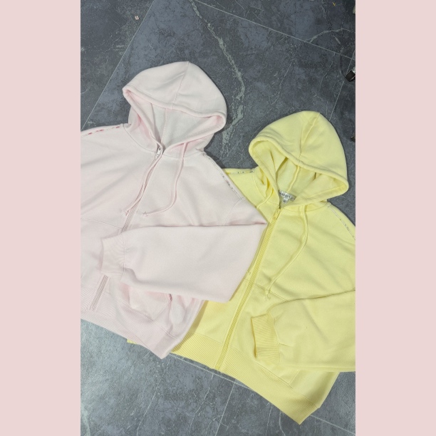 madden girl短款收腰碎花边连帽拉链卫衣