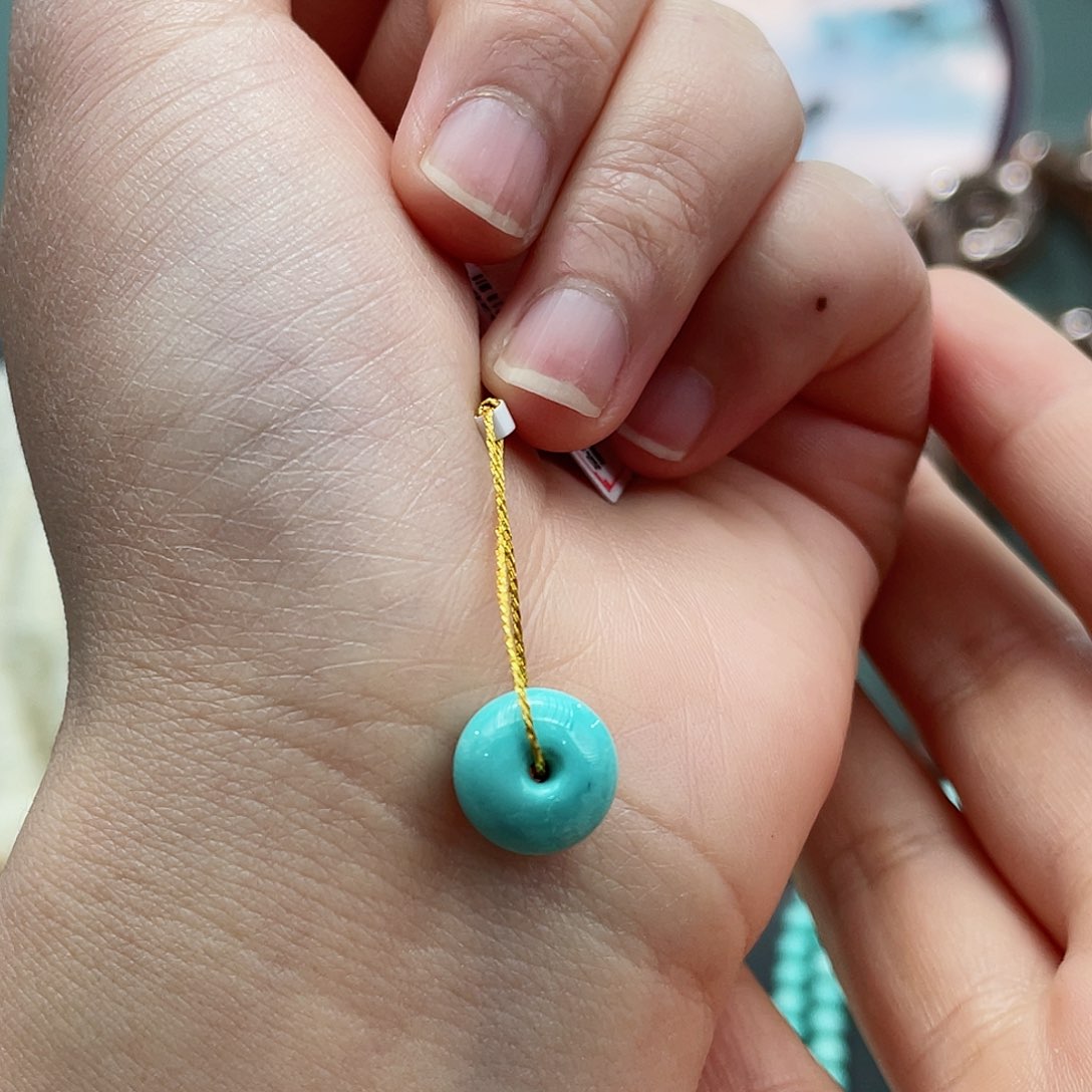 绿松石颈饰未镶嵌