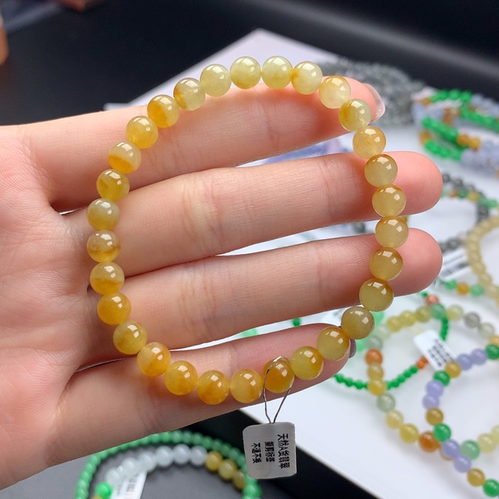 翡翠手镯未镶嵌卡