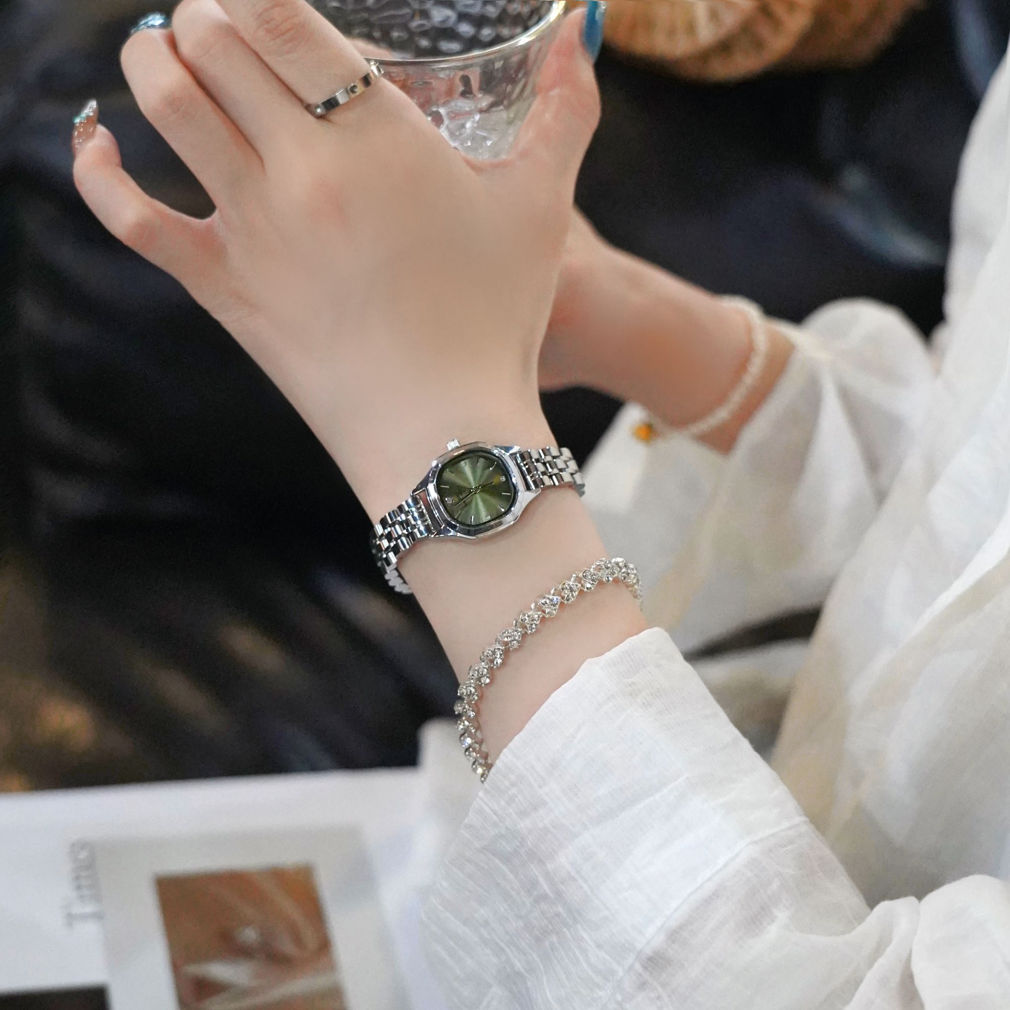 【专柜直发】*9621女款小方表瑞士品牌时尚百搭经典高端石英手表