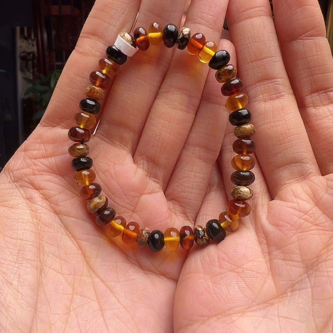 琥珀未镶嵌裸石抚顺琥珀10499六