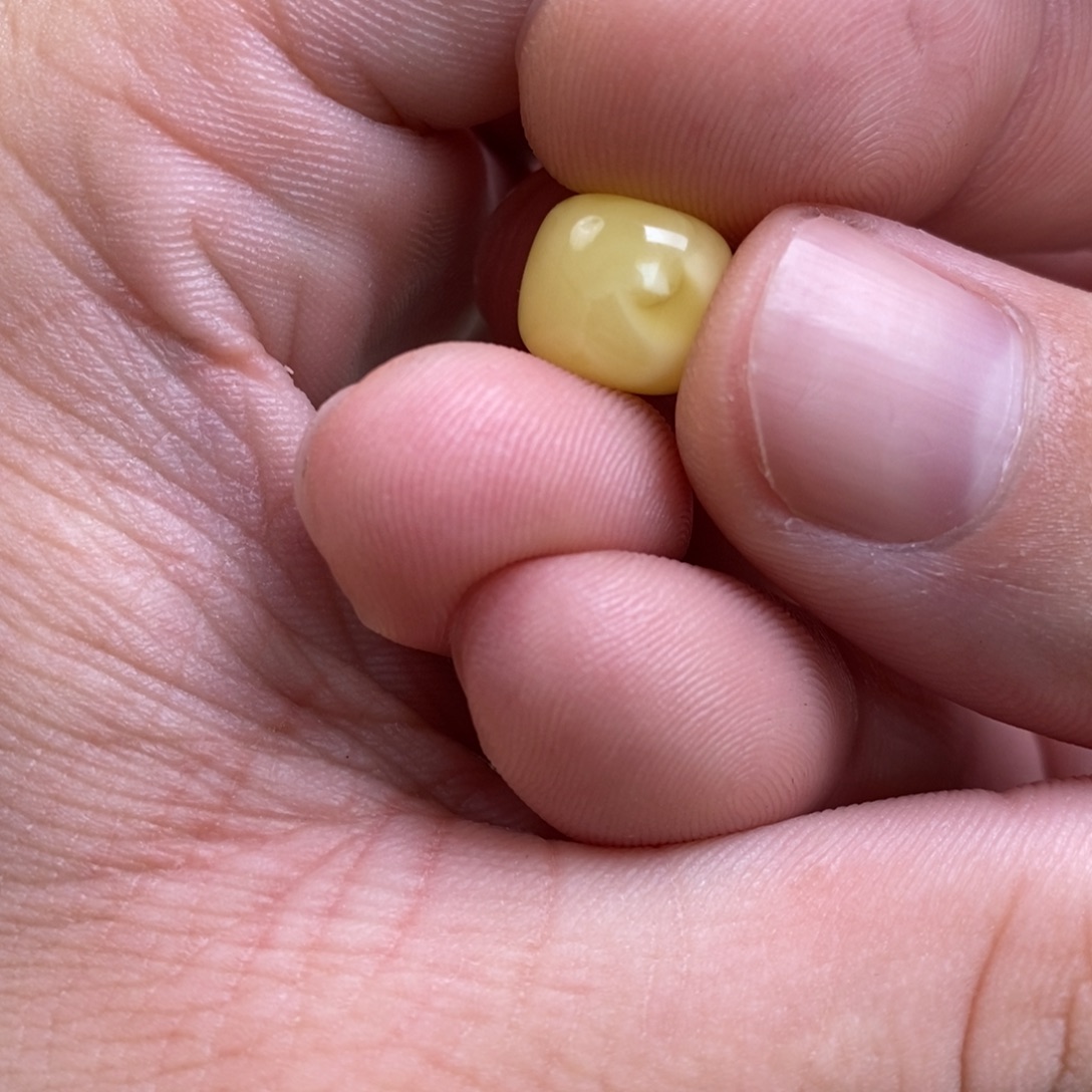 捉***妖蜜蜡未镶嵌裸石配饰