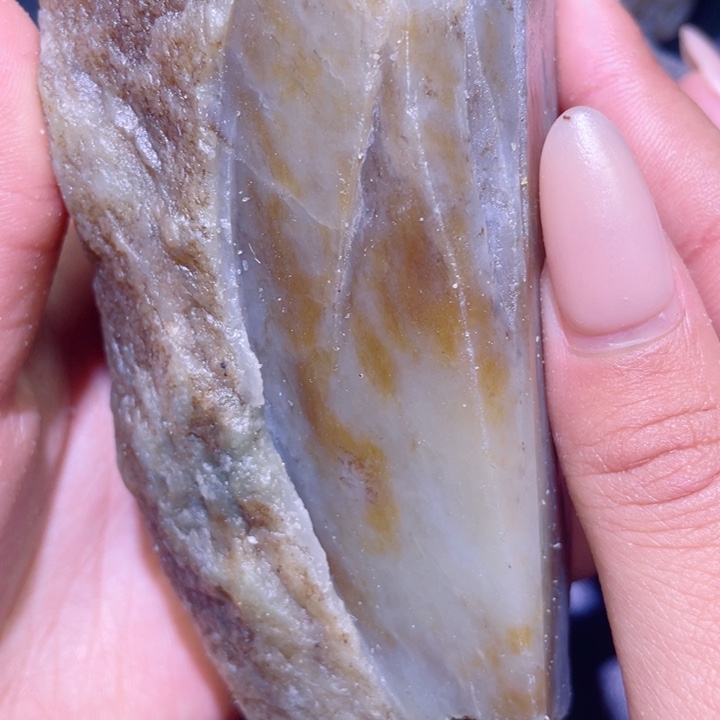 和田玉未镶嵌珠宝半成品