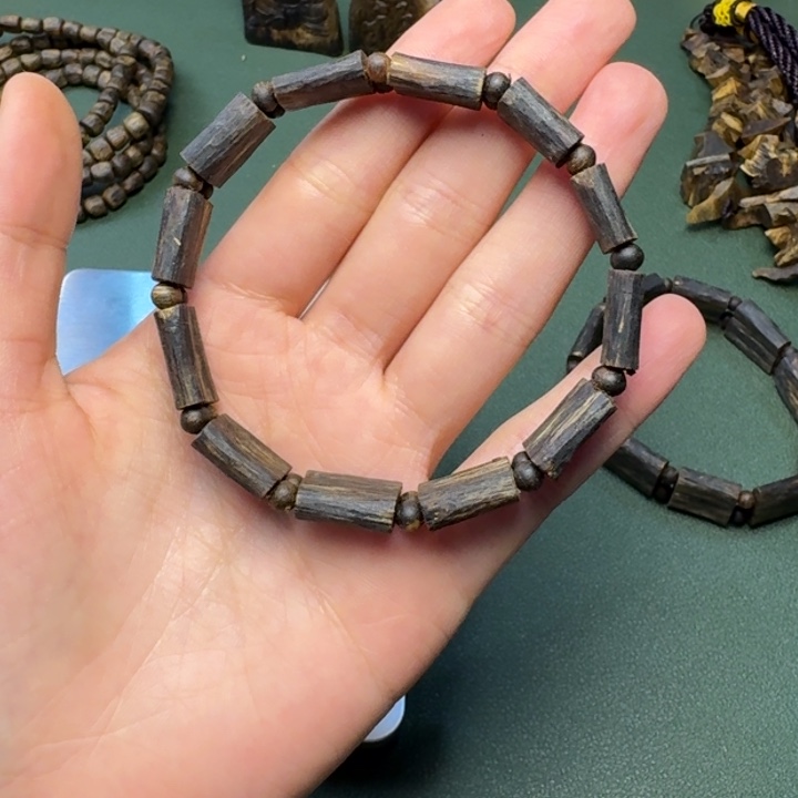 沉香手串L**L海南张勺子树心油沉水老料10克