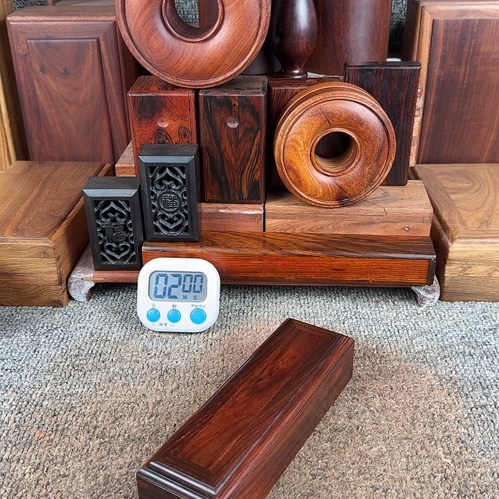 长***成交趾黄檀（大红酸枝）