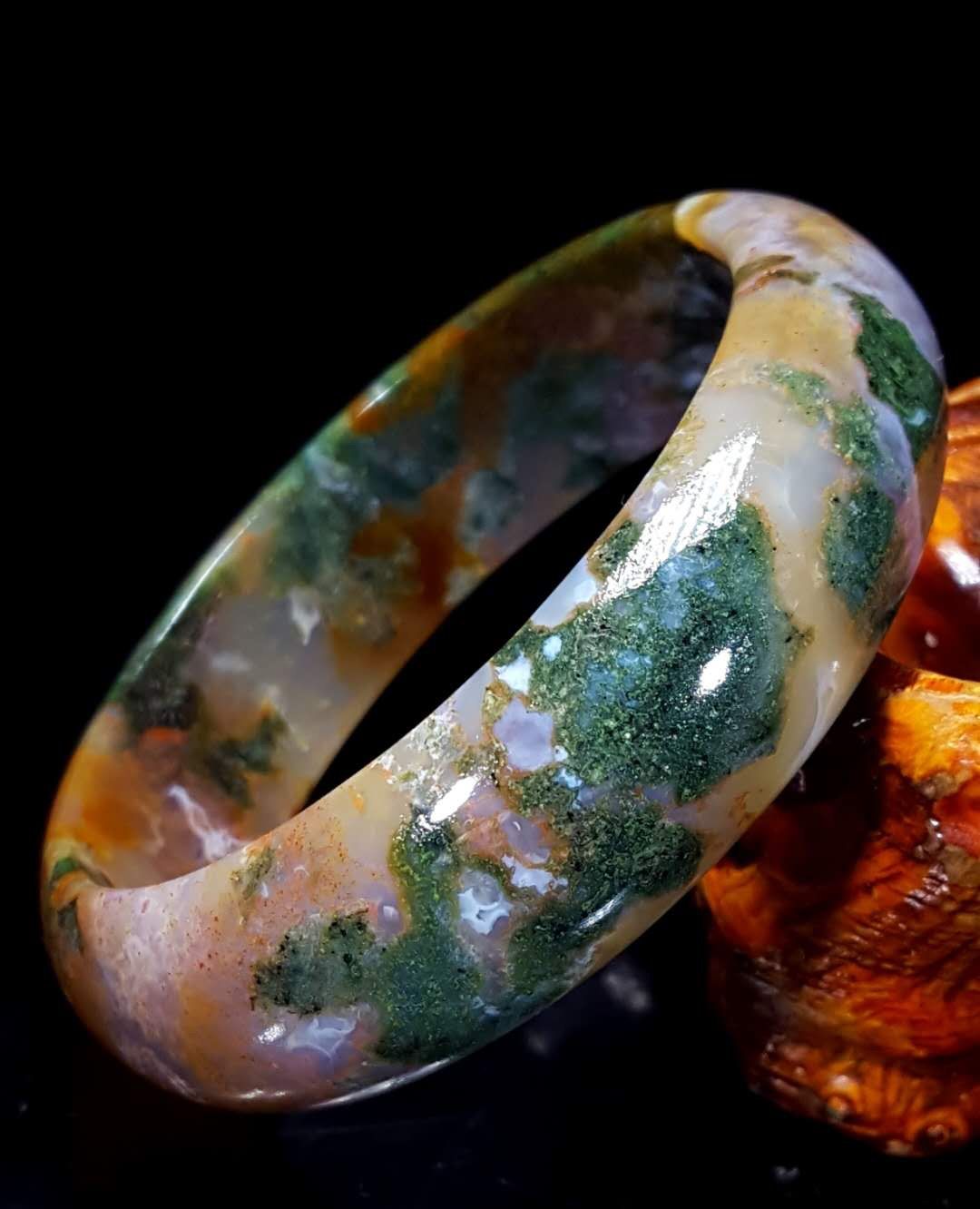 天然玛瑙精美手镯