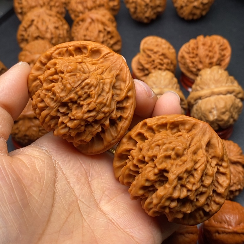 【闪购商品】文玩核桃把件51官帽