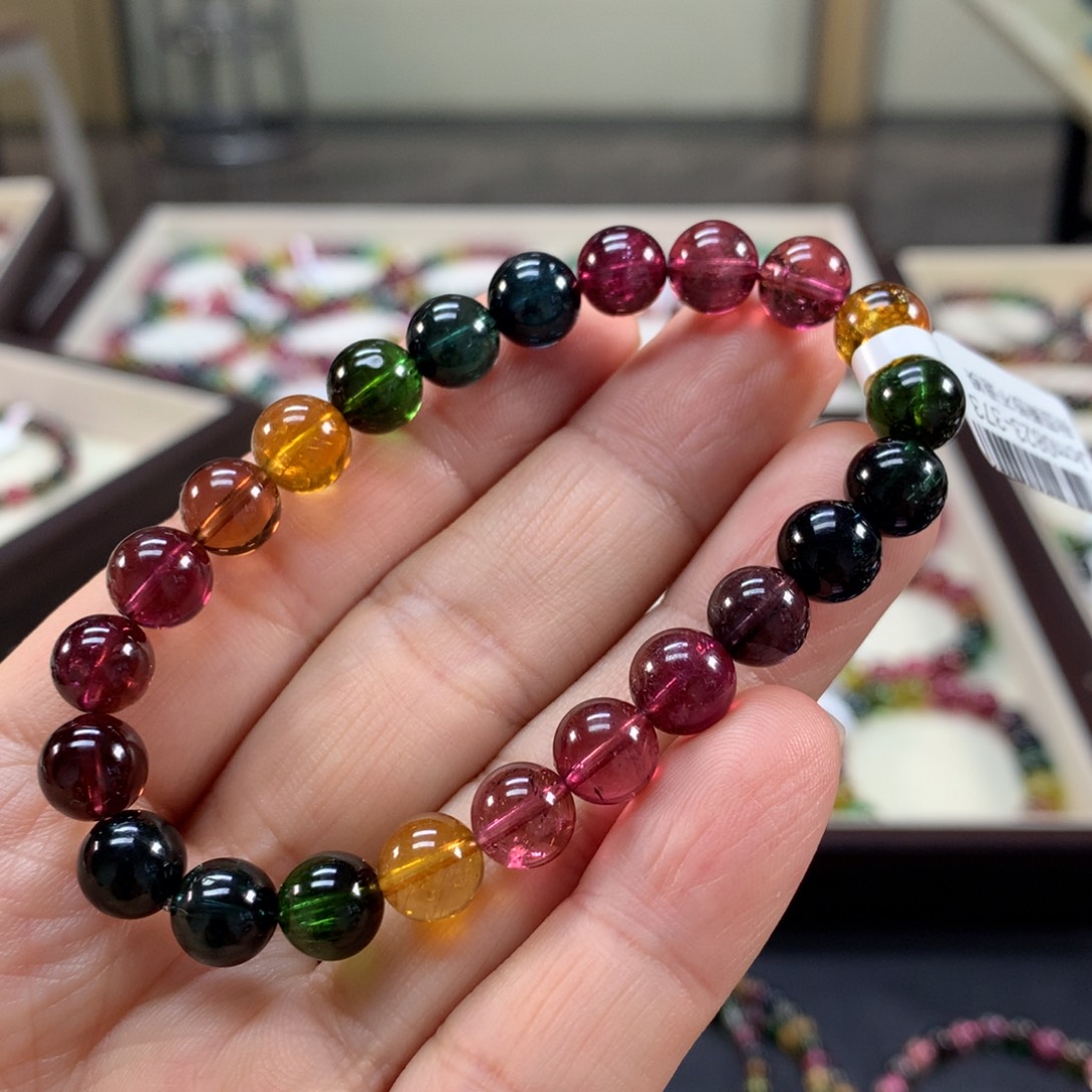 未镶嵌碧玺手链8.3左右