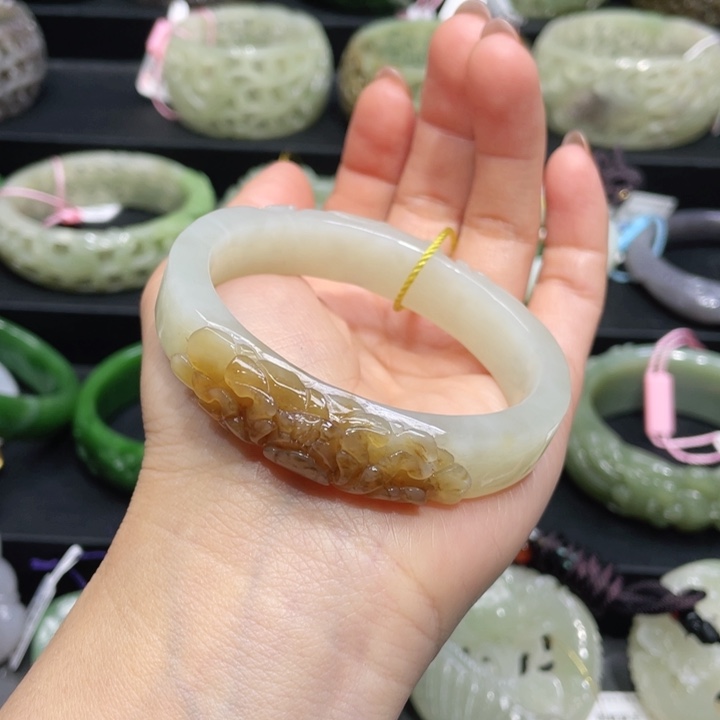 和田玉手镯56圈口 编号63贵妃镯未镶嵌