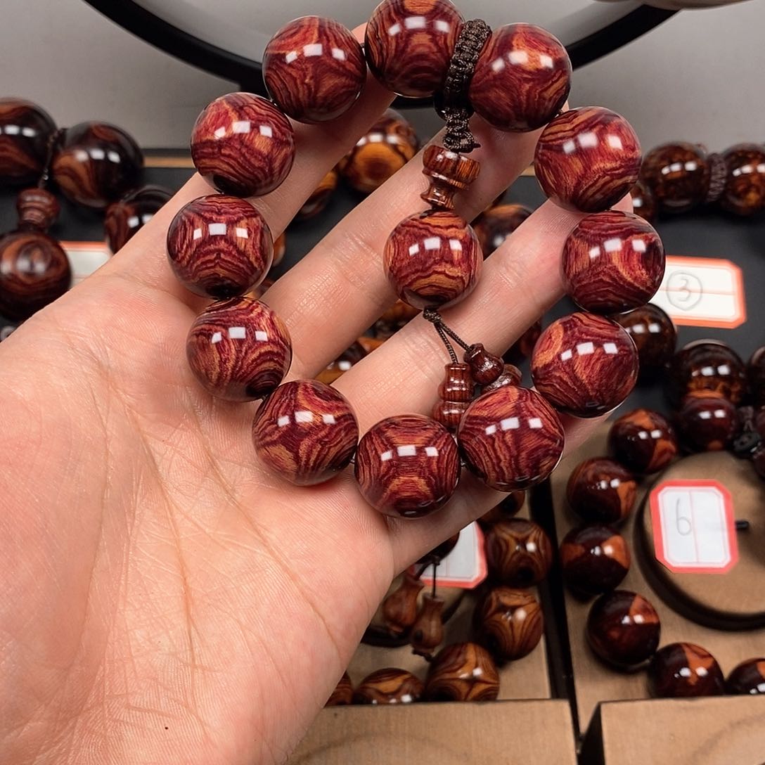 花梨木类用****32.0对眼鬼脸