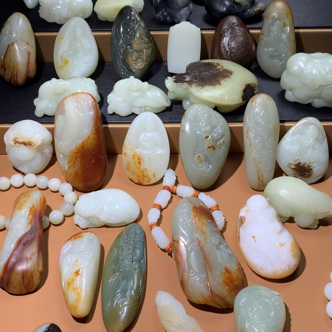 和田玉（糖玉）未镶嵌挂件