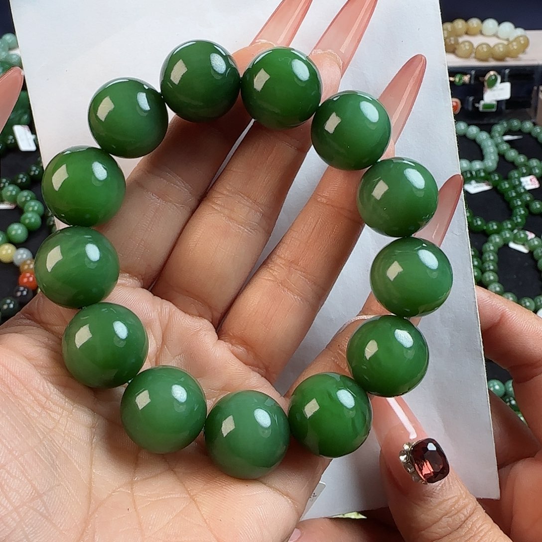 和田玉手串未镶嵌詹*