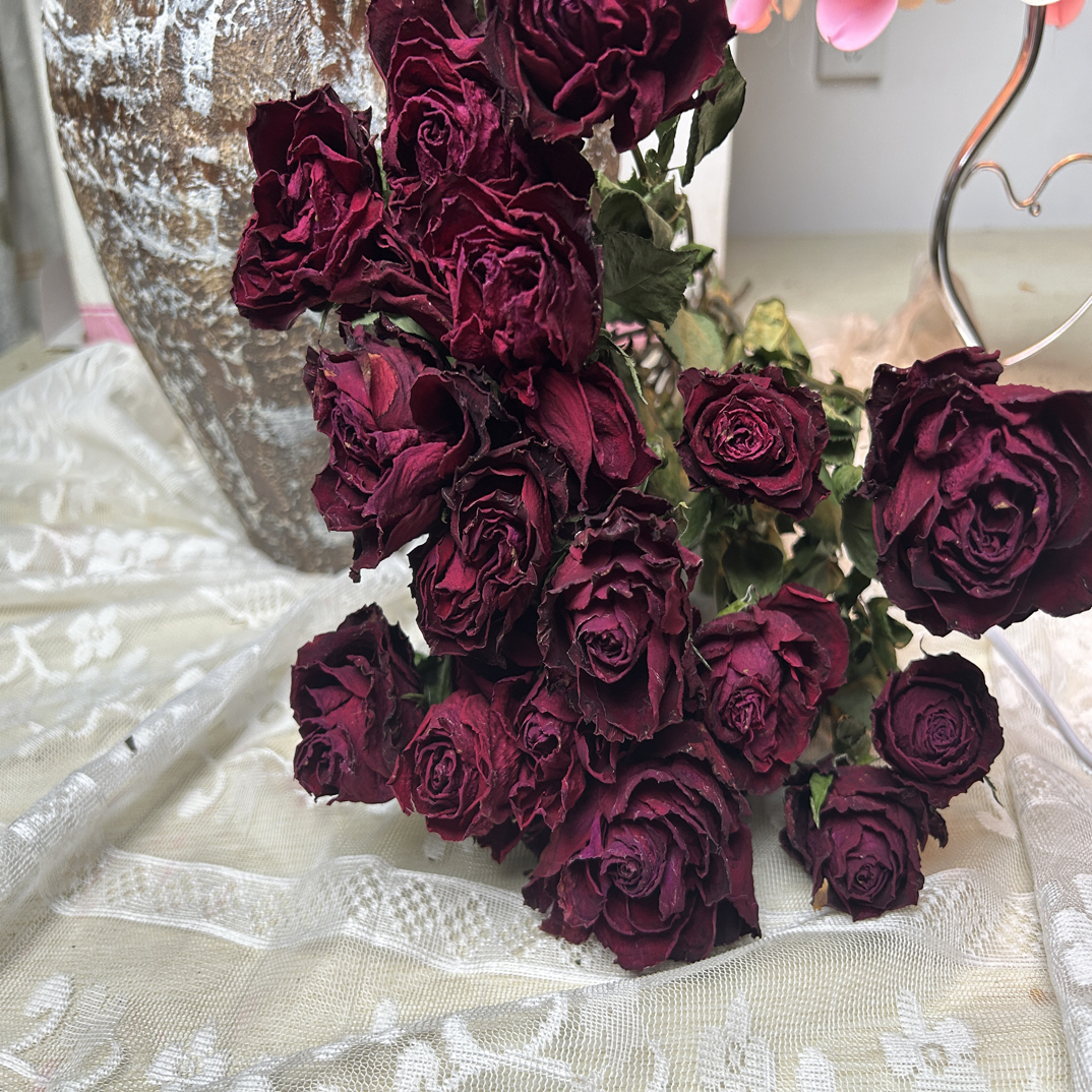 【红玫瑰】花色耐放，金典红色，干花花束，家居装饰，丰富唯美信封花束
