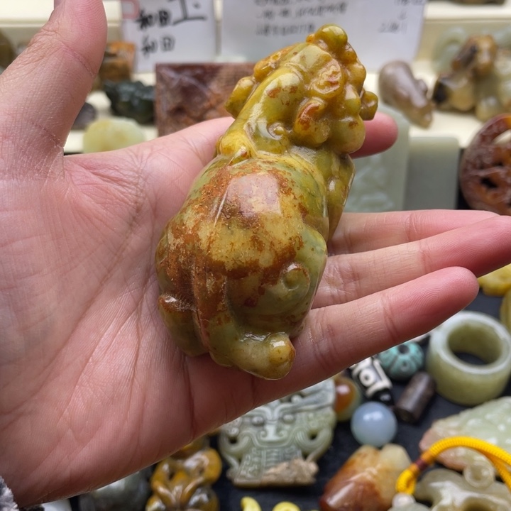 蛇纹石玉颈饰未镶嵌76