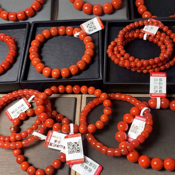 南红玛瑙手链未镶嵌食****？