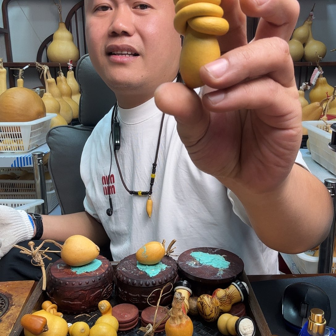 地***产大叶紫檀（黑酸枝木类）