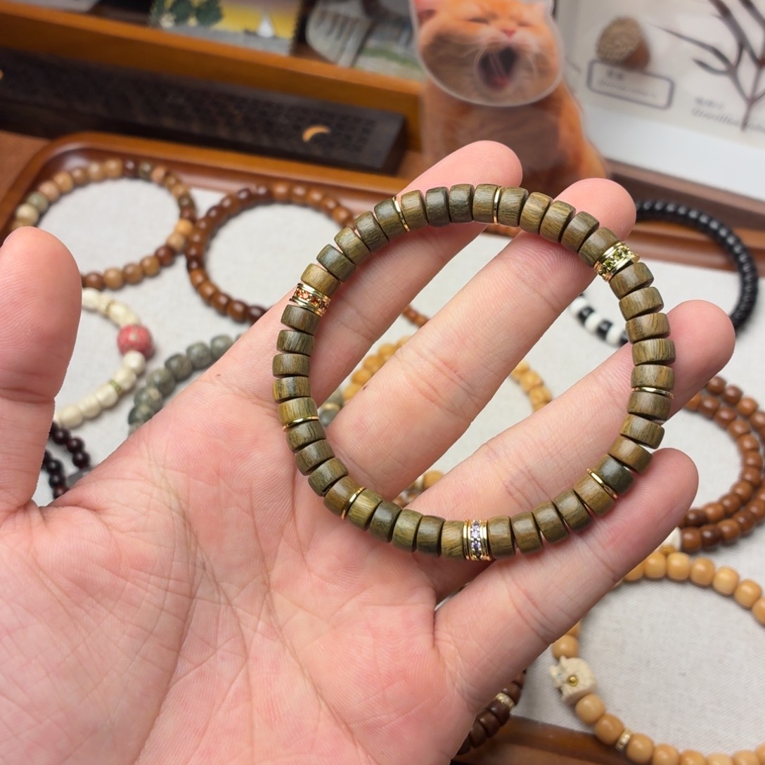 手串/手链维腊木（绿檀）