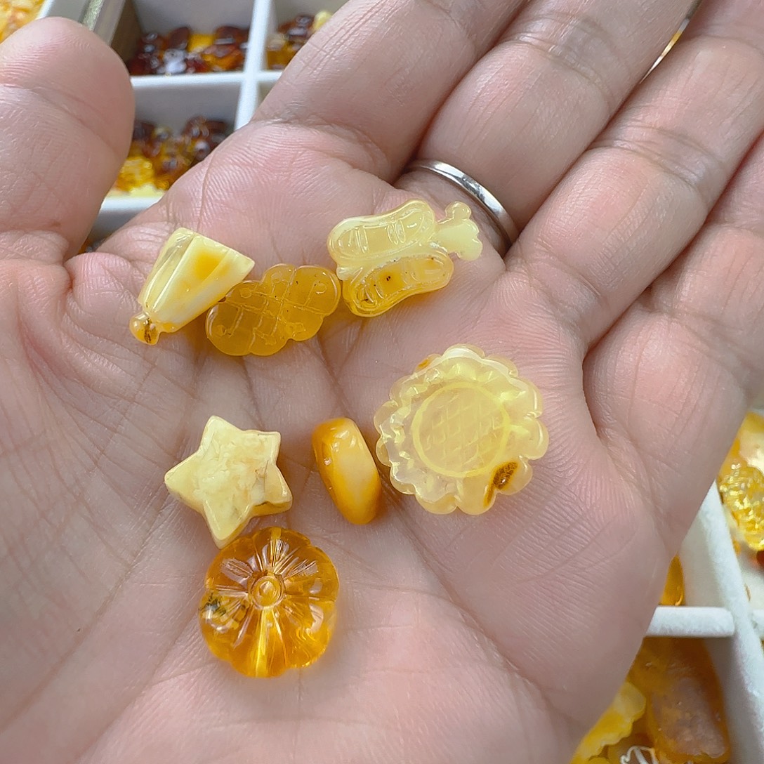 未镶嵌琥珀珠宝奇石微粉