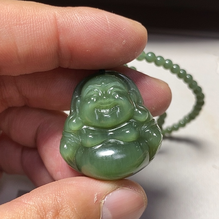 知***足和田玉（碧玉）未镶嵌颈饰