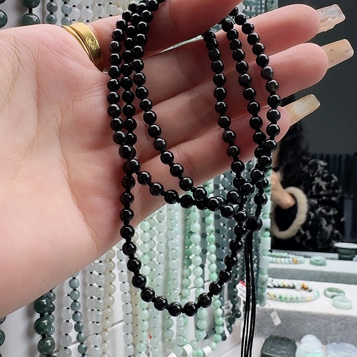 翡翠未镶嵌颈饰4mm