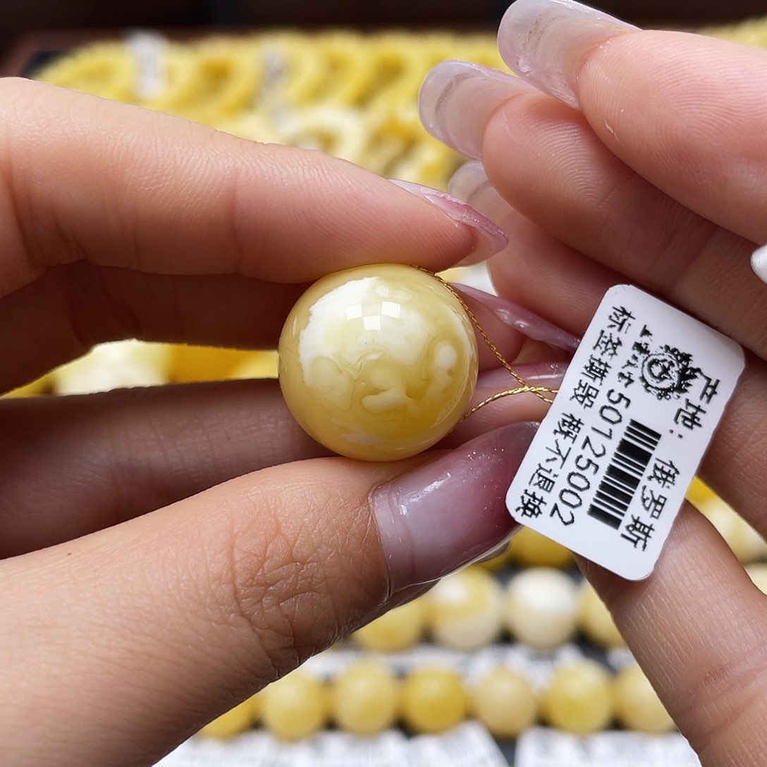 蜜蜡裸石未镶嵌沁色圆珠15.5mm