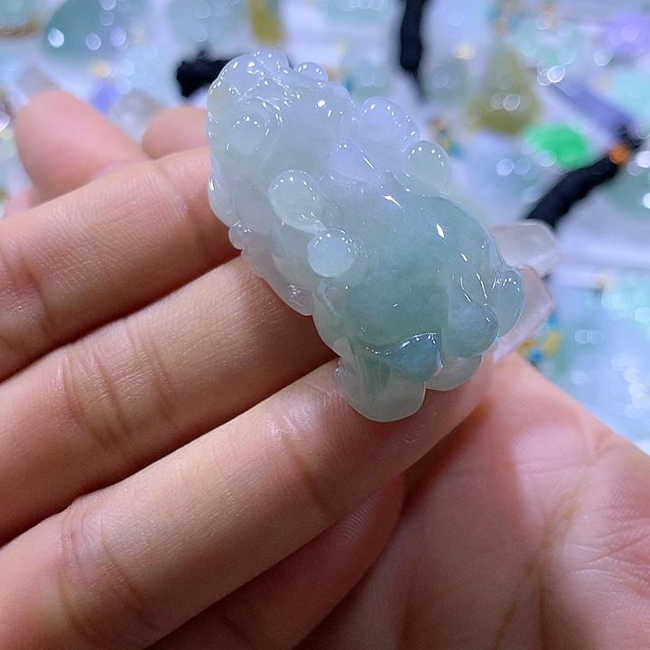 翡翠颈饰未镶嵌天然翡翠A货吊坠