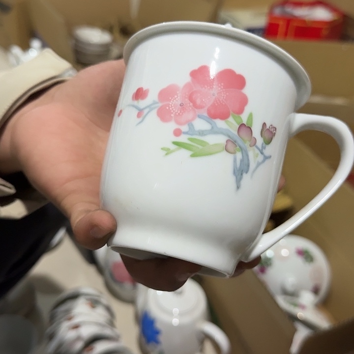 茶盏陶瓷盘子啥都有