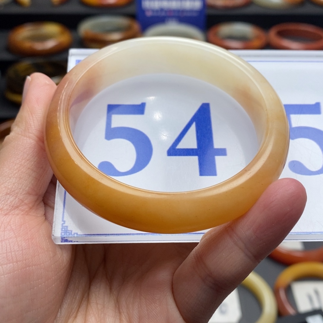 石英质玉（黄龙玉）手镯未镶嵌