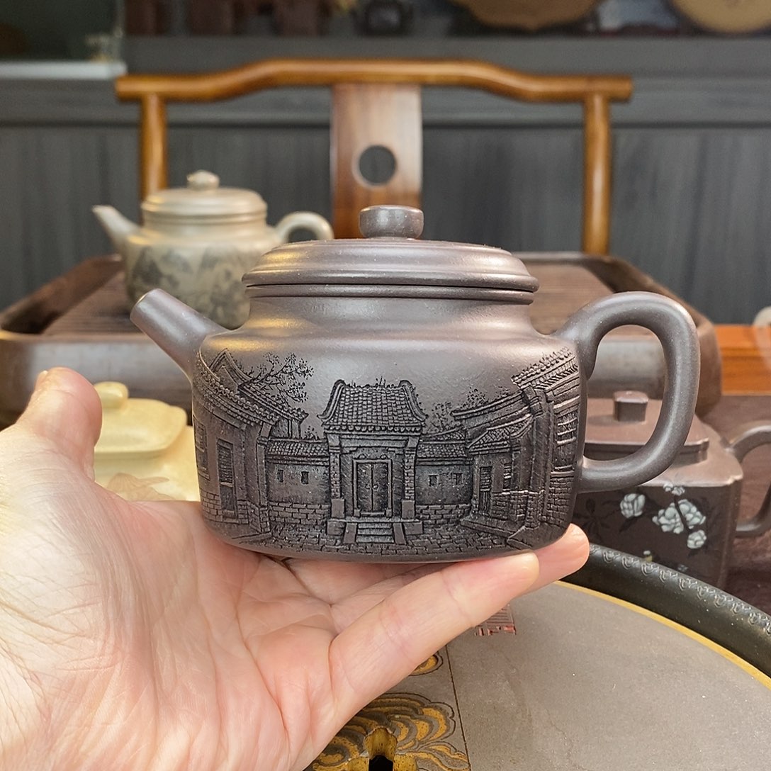 梦***醒紫砂公道杯大水潭天青德钟精刻浮雕