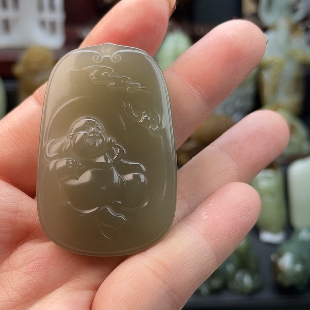 和田玉颈饰未镶嵌