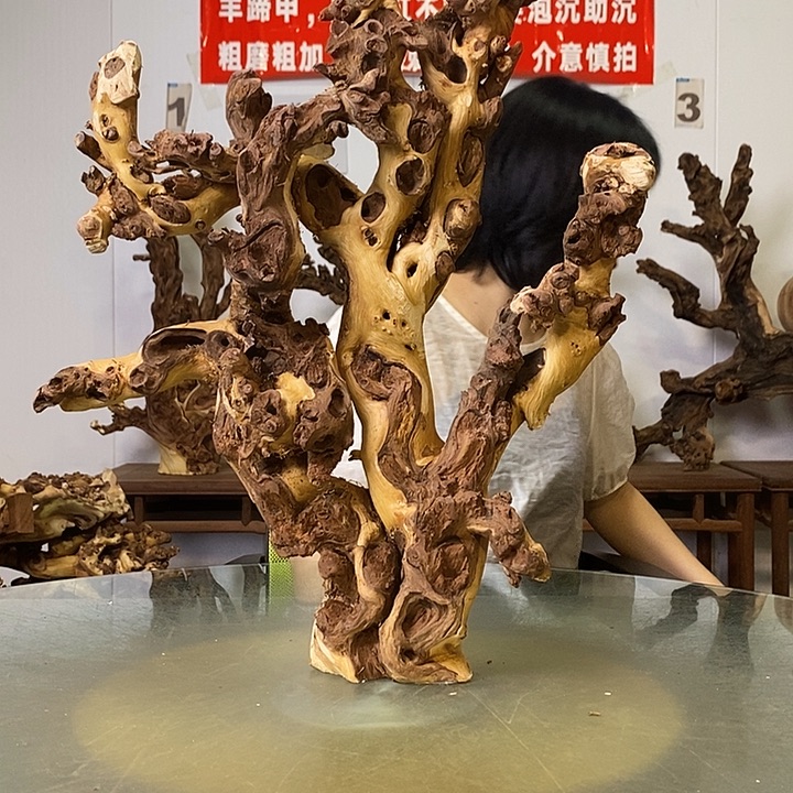 香榧木金丝红木。摆件
