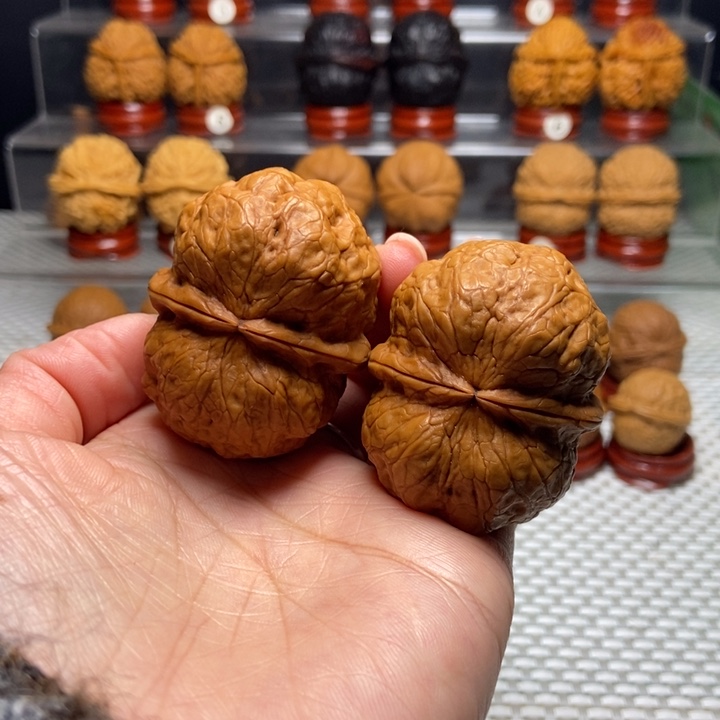 心***风文玩核桃把件1降龙罗汉