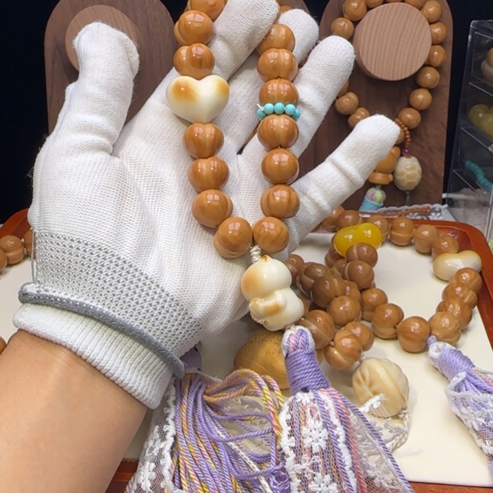 招***宝核桃定制款，不要绿松石，用弹力绳