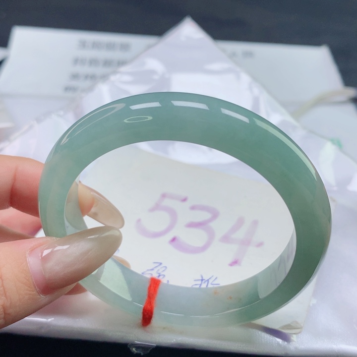 翡翠未镶嵌手镯5556