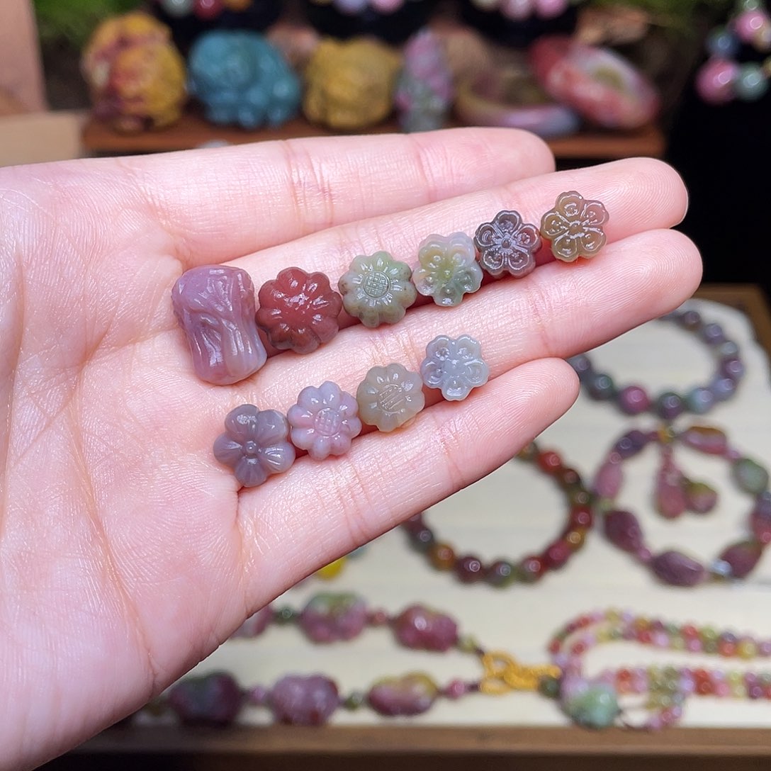 玛瑙/玉髓未镶嵌珠宝半成品盐源玛瑙小配件双十二福利一手打包价